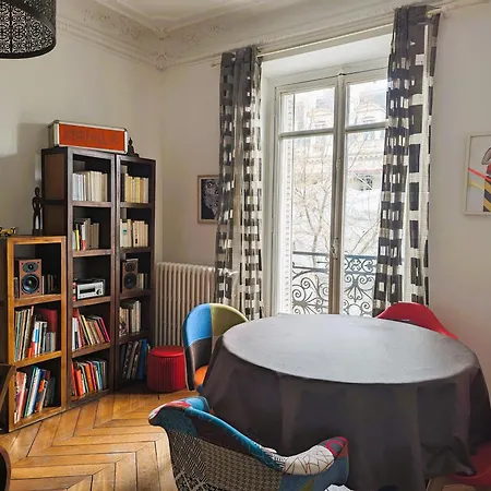 Typique Et Confortable - Voltaire Appartamento