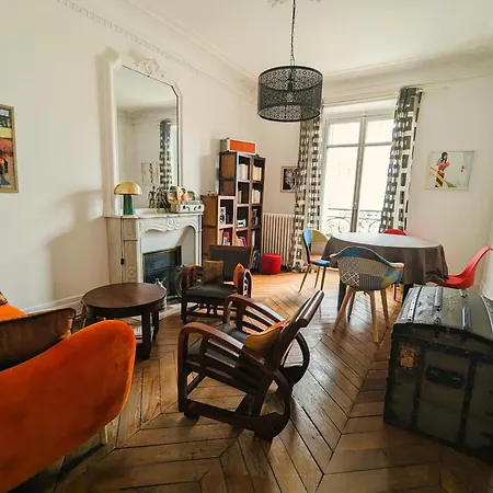 Typique Et Confortable - Voltaire Parigi